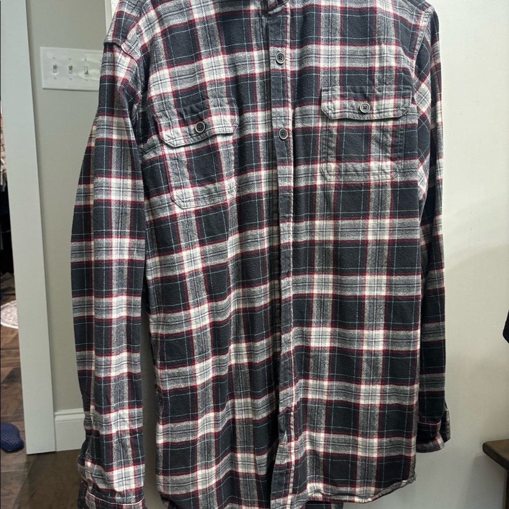 Men’s flannel shirt